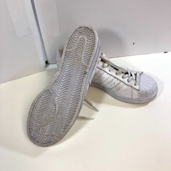 Women Adidas Superstar all white , sz 8,5 - Picture 5 of 6